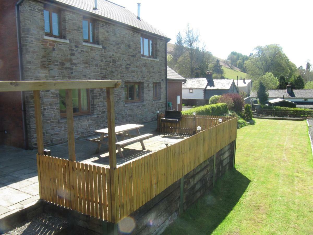 Nant-Y-Glyn Villa Llandrindod Wells Exterior photo